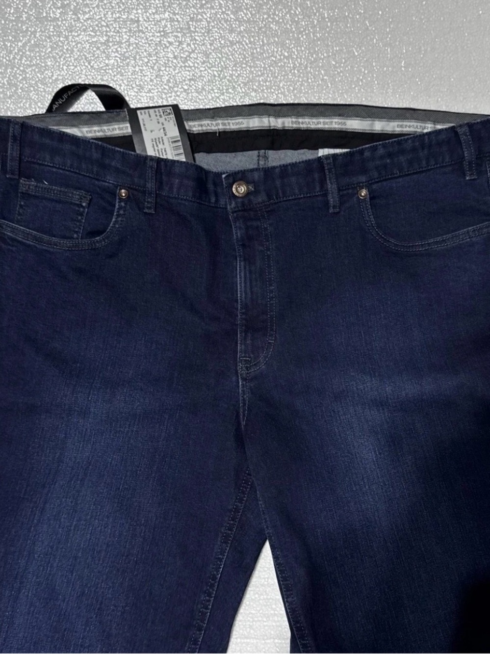 HILTL Parker Dark Wash Tapered Regular Straight Leg Denim Jeans Sz 60 US44/34